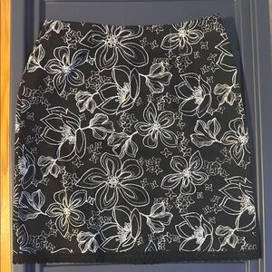 Geoffrey Beene Black and White Mini Pencil Skirt